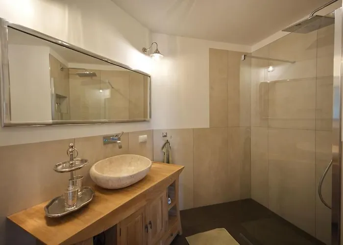 Apartment Wohlfuehlwohnung Naehe Des Rheins Bonn